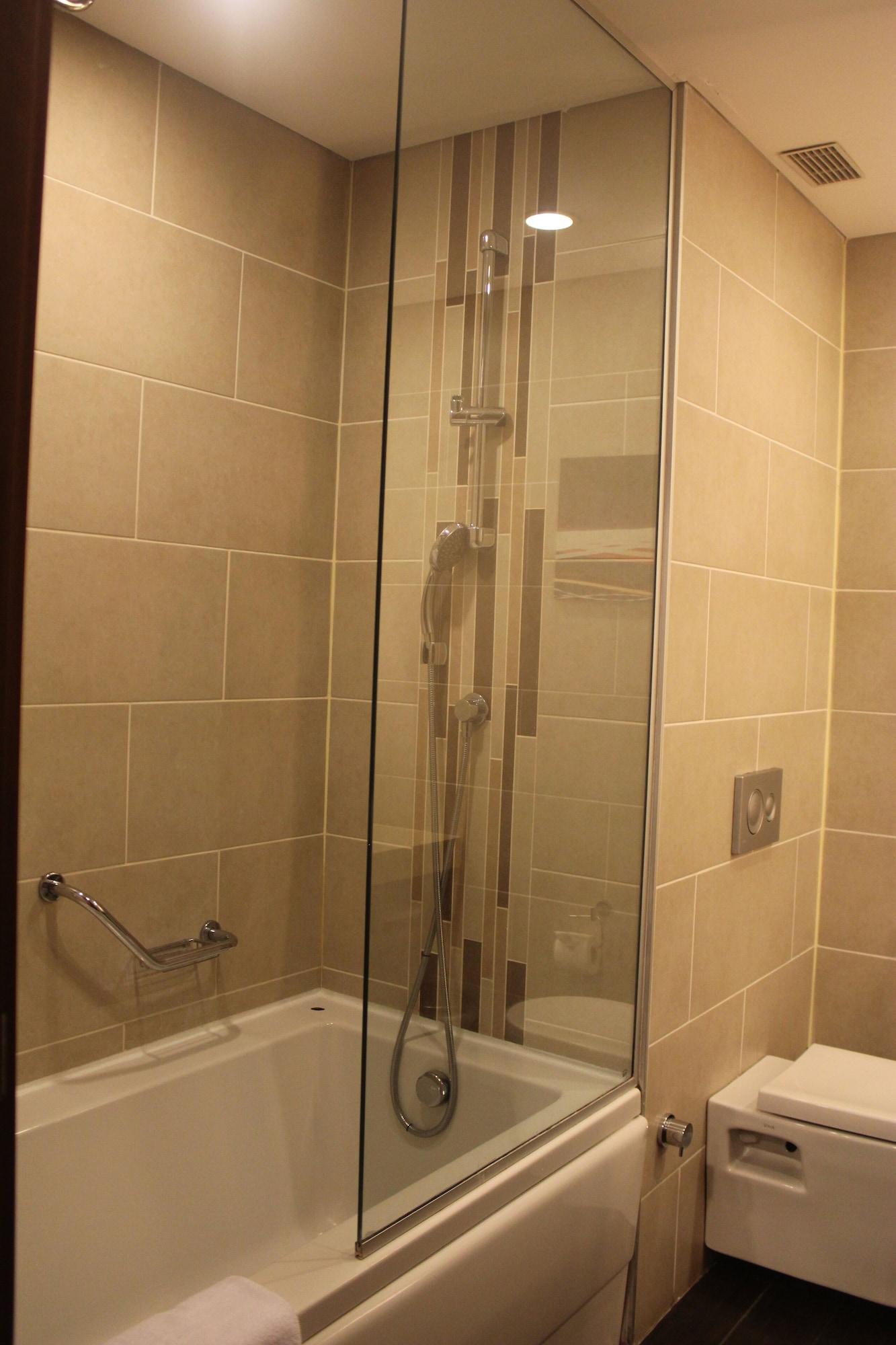 Hilton Garden Inn Кютахия Екстериор снимка