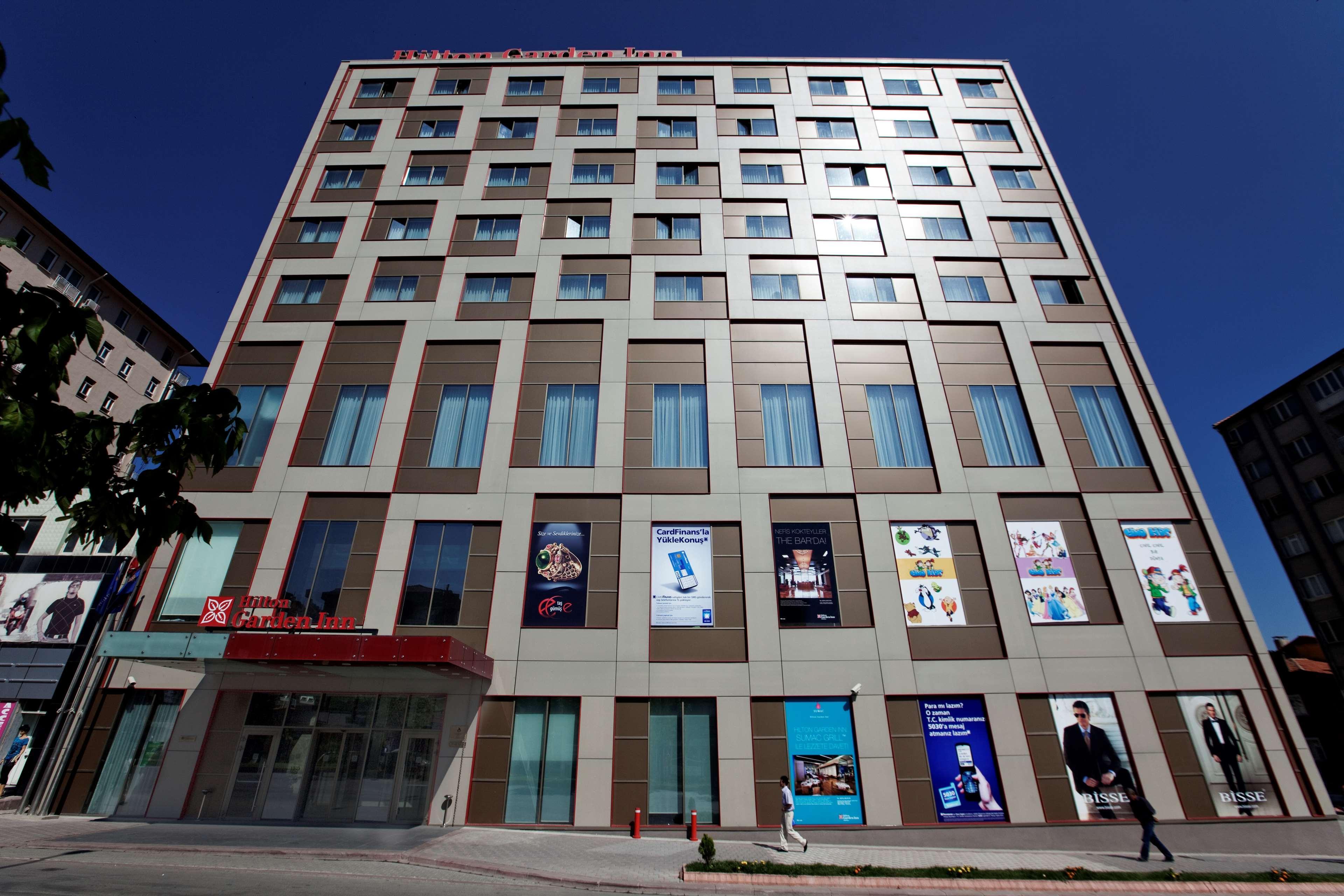 Hilton Garden Inn Кютахия Екстериор снимка
