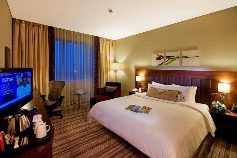 Hilton Garden Inn Кютахия Екстериор снимка